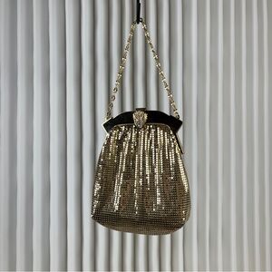 Elegant Mini Gold Wrist Purse